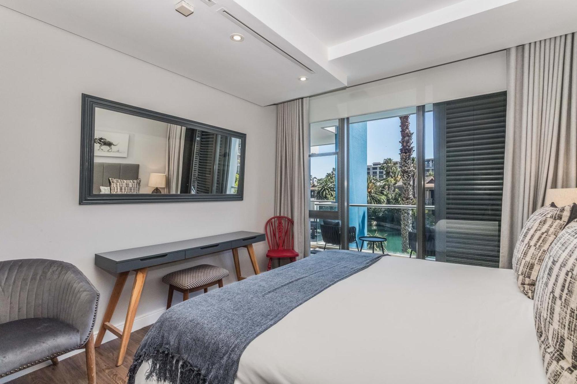 Mountain Marina Luxury Apartments Cape Town Bilik gambar