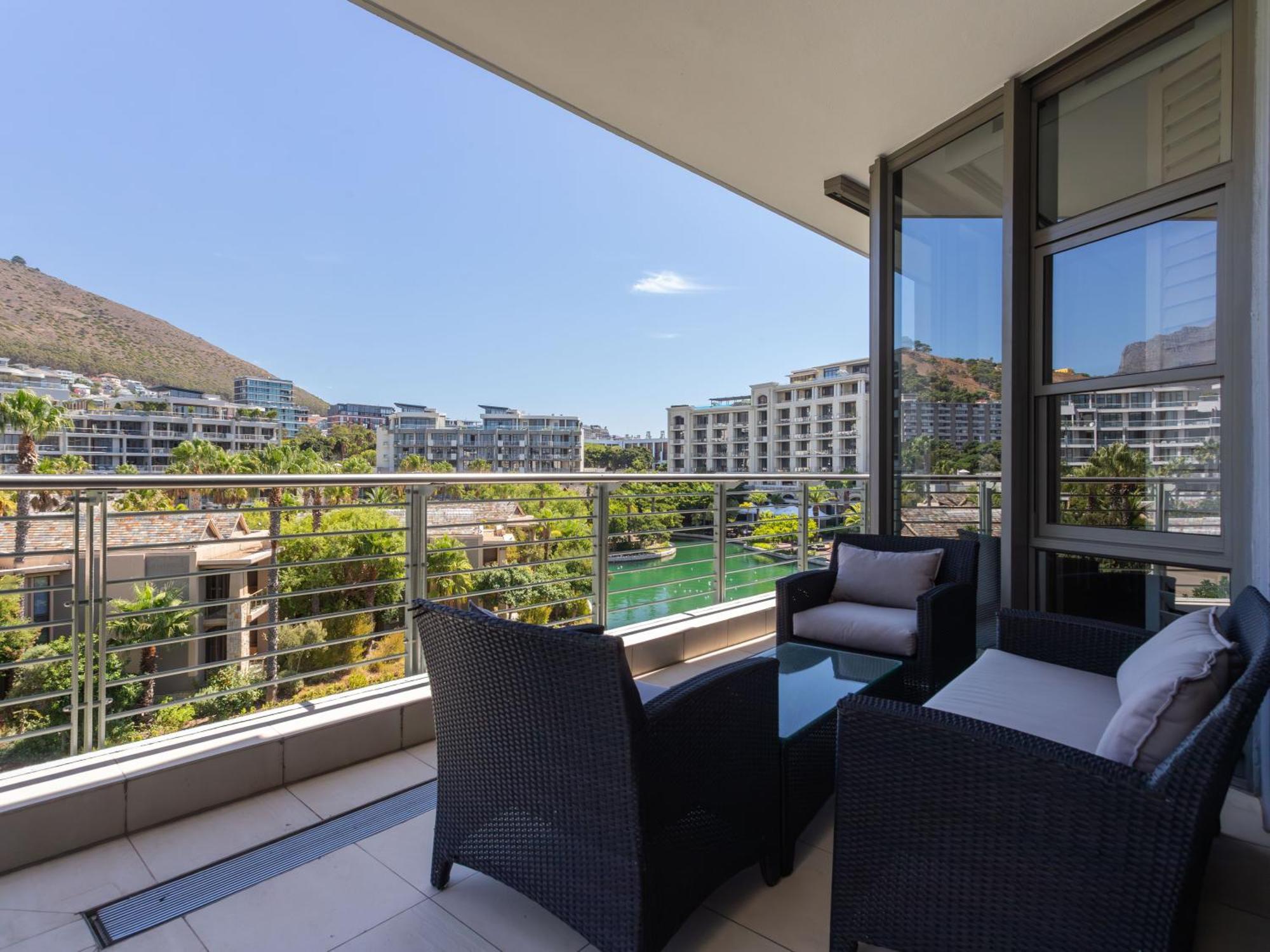Mountain Marina Luxury Apartments Cape Town Bilik gambar