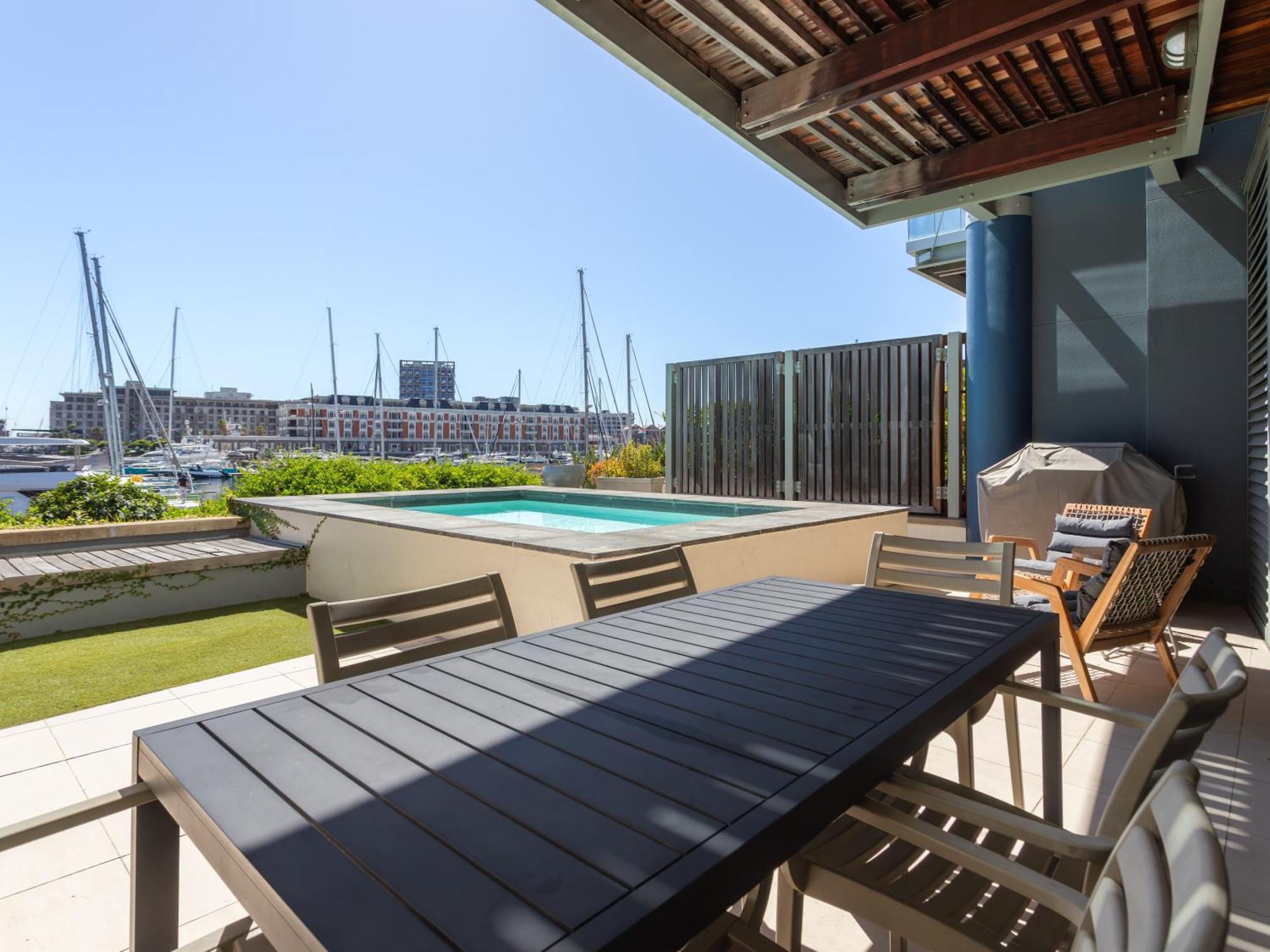 Mountain Marina Luxury Apartments Cape Town Bilik gambar