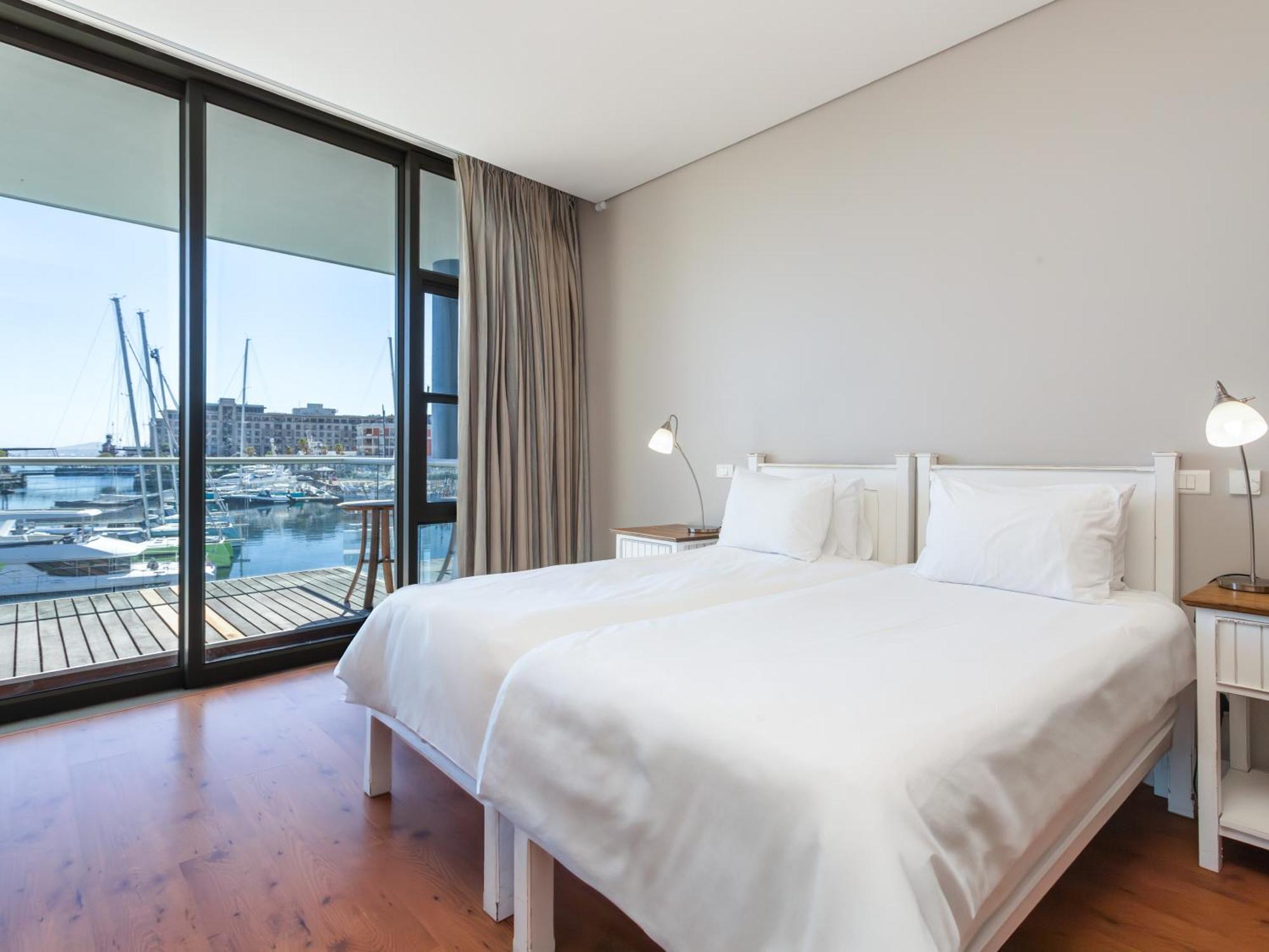 Mountain Marina Luxury Apartments Cape Town Bilik gambar