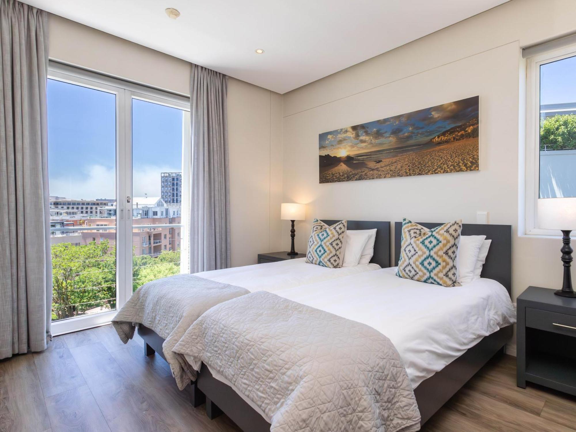 Mountain Marina Luxury Apartments Cape Town Bilik gambar