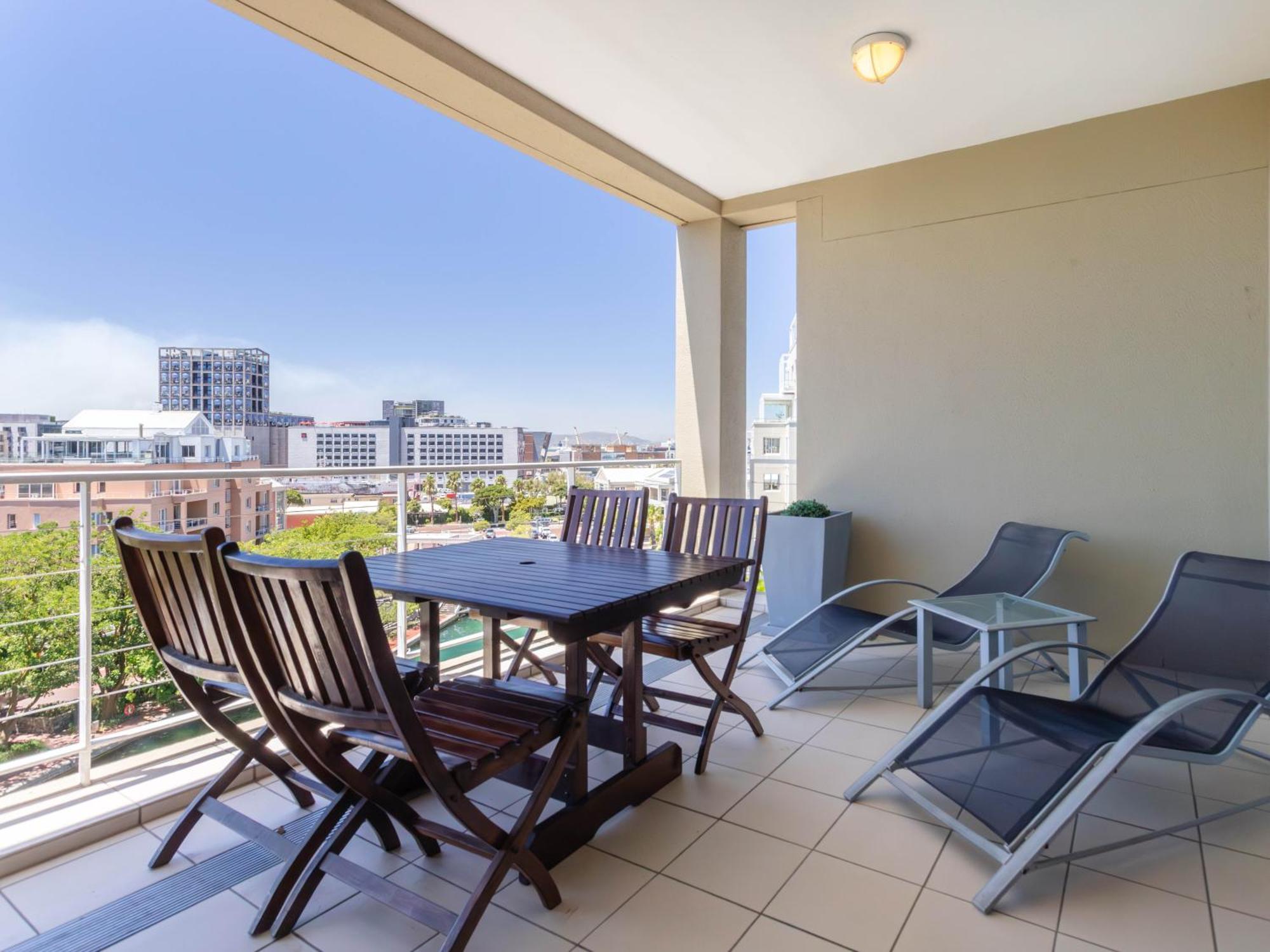 Mountain Marina Luxury Apartments Cape Town Bilik gambar
