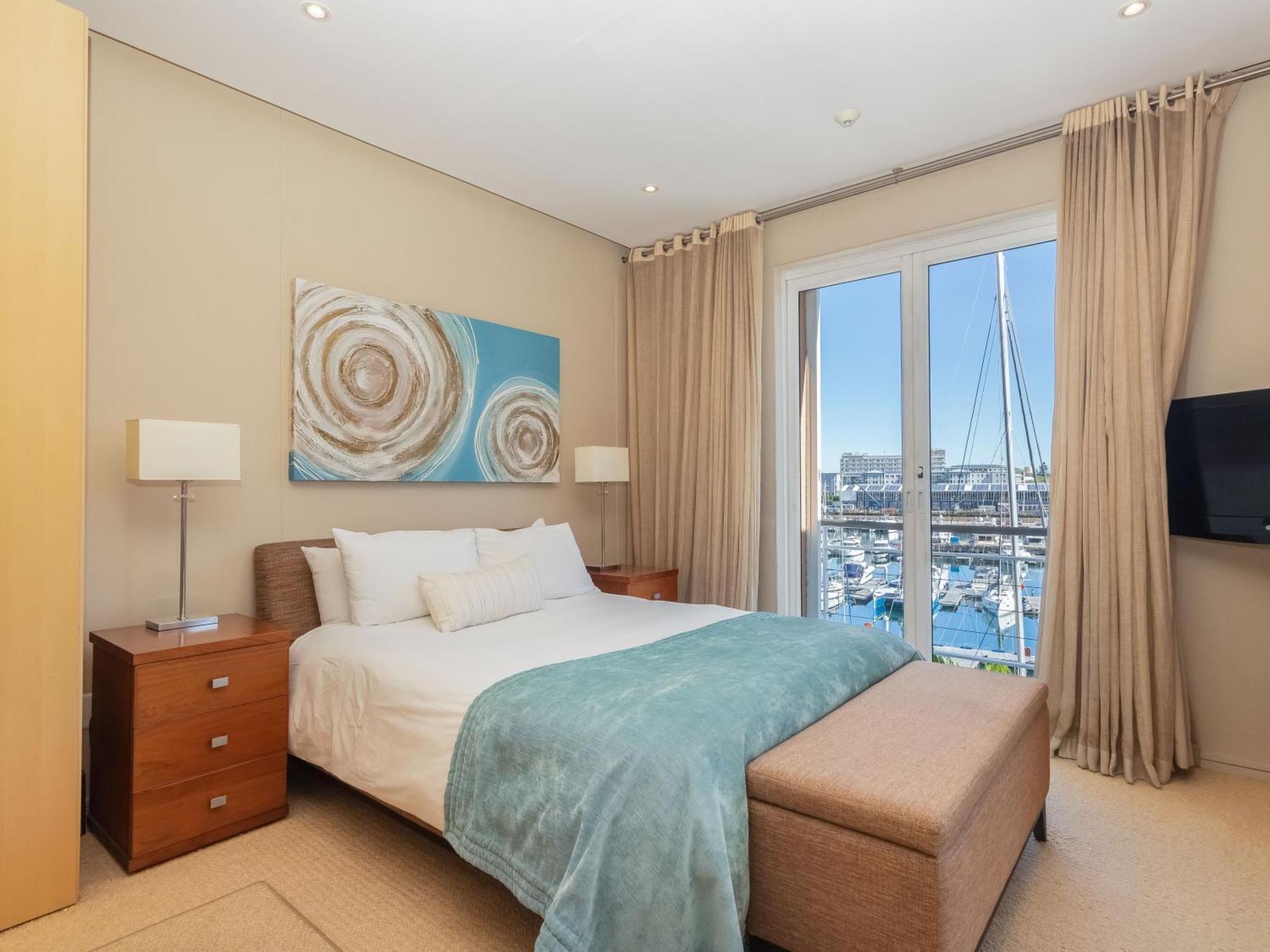 Mountain Marina Luxury Apartments Cape Town Bilik gambar