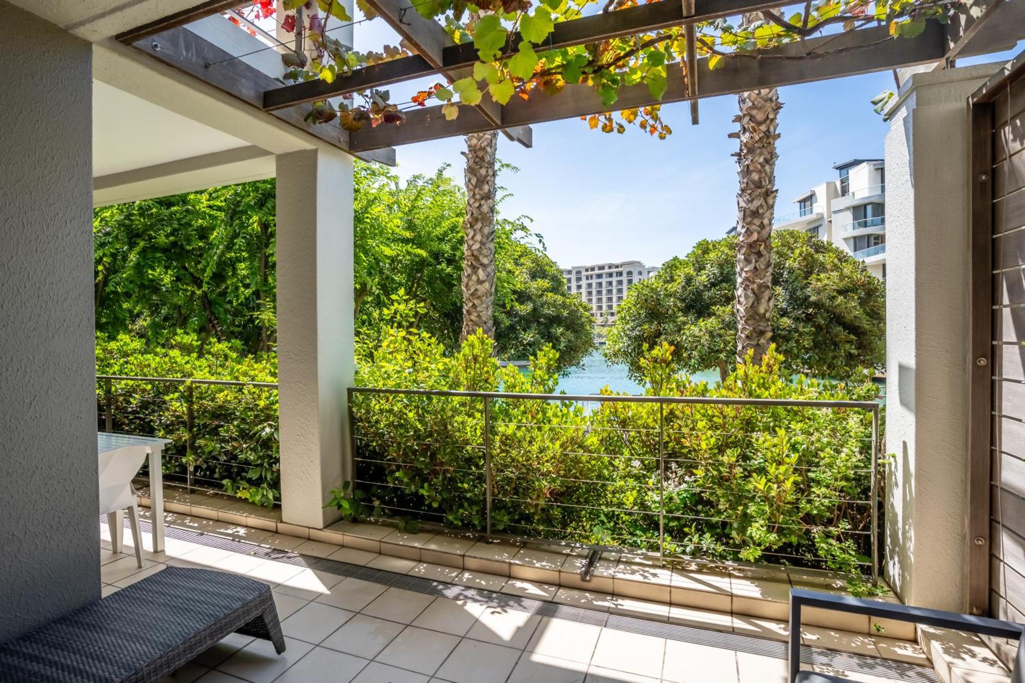 Mountain Marina Luxury Apartments Cape Town Bilik gambar